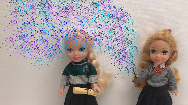 Elsa and Anna toddlers do magic with their Hogwart...