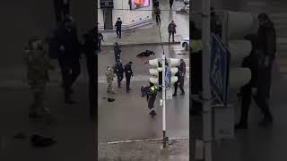 Нападение чеченца. Теракт в Грозном 5 октября 2014 года. Нападение на полицейских в Грозном.