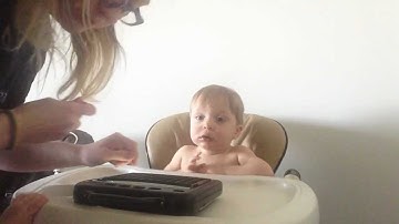 16-month old using Vantage Lite AAC speech device