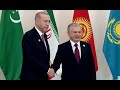 Как Шавкат Мирзиёев встречал президентов, прибывших на саммит ОЭС