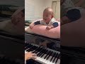 My baby loves piano / ピアノを聴くと…👶♪ #baby #piano 