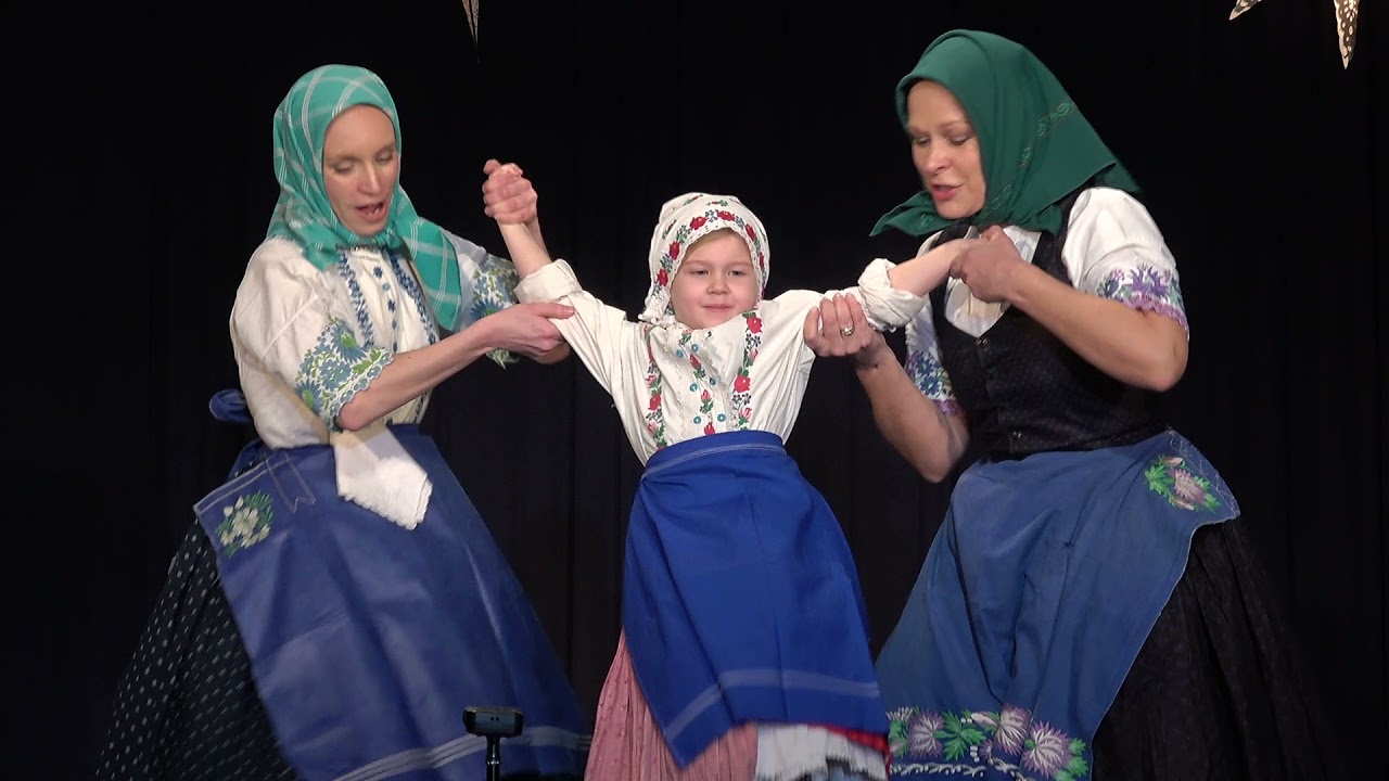 Játék karácsonykor - részlet a rákosmenti Forgórózsa Tánc- és Énekegyüttes ünnepi műsorából