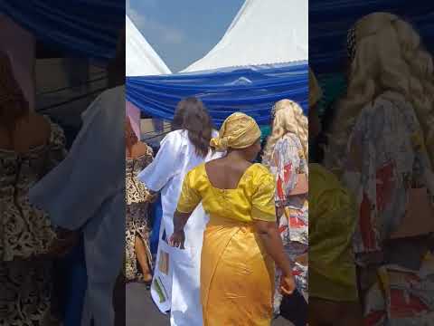 HAPPINESS EVERYWHERE