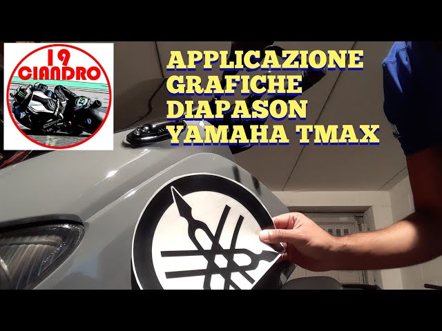 APPLICAZIONE GRAFICHE ADESIVO DIAPASON TMAX - YouTube