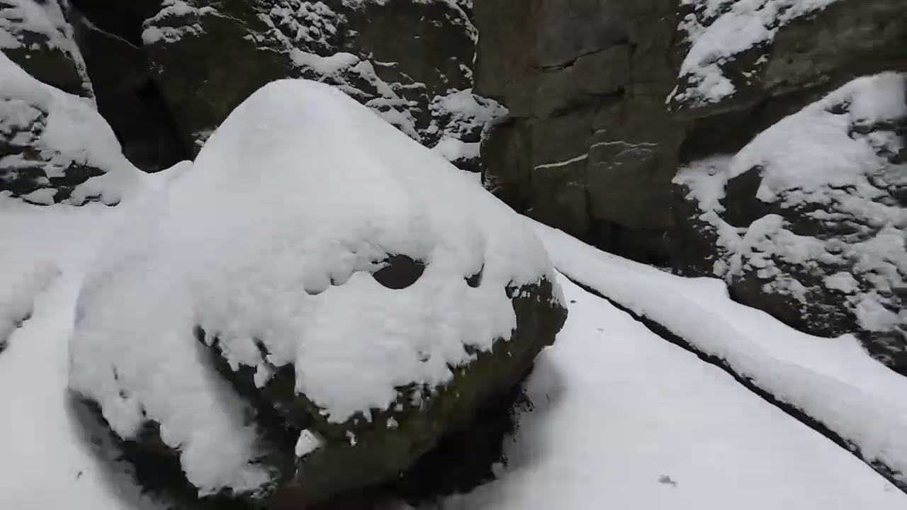 Nottawasaga - Singhampton Caves Trail