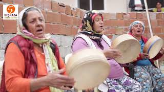 Delbekçi Teyzeler Sarıcada Buğday Tanesi Resimi