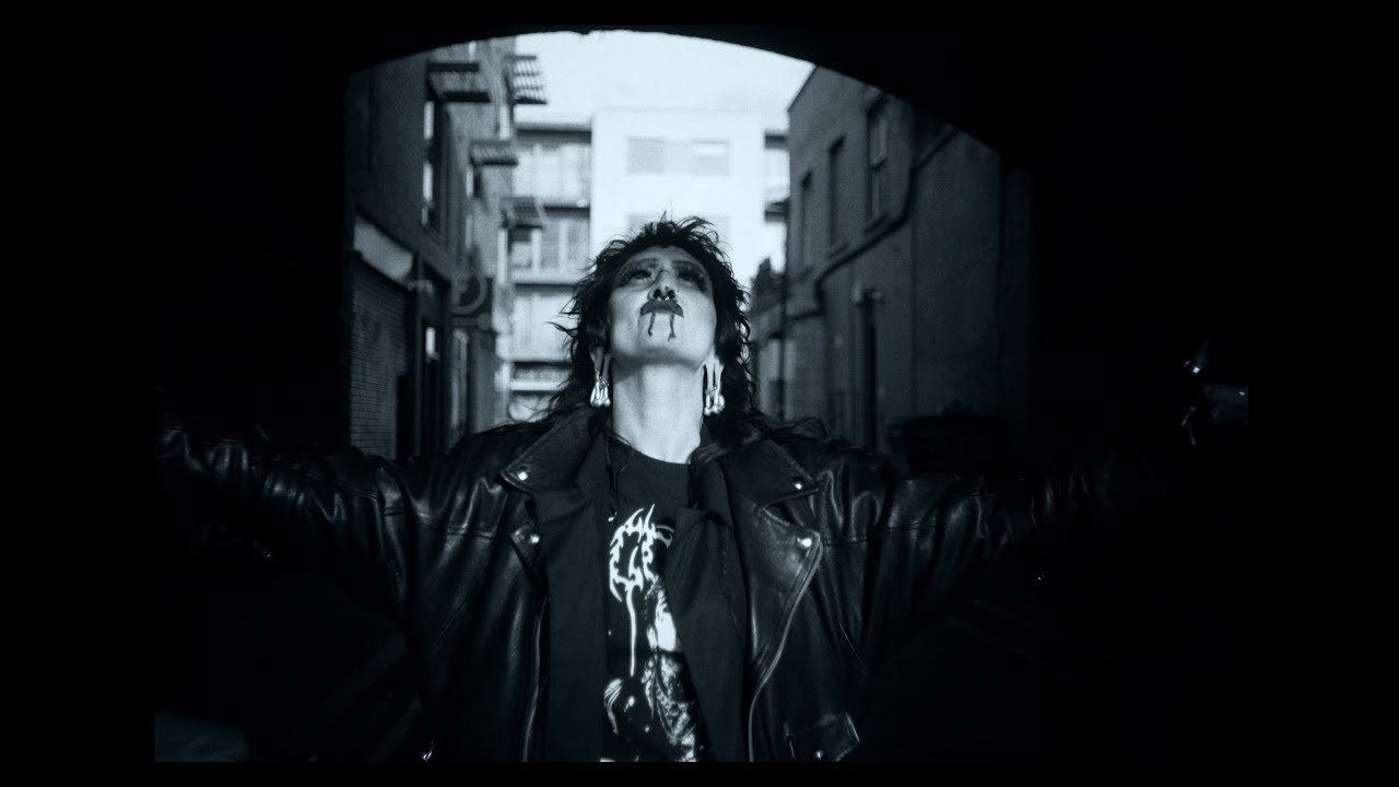 Jo-Jo & The Teeth - HellHound THE REMASTER - Official Music Video