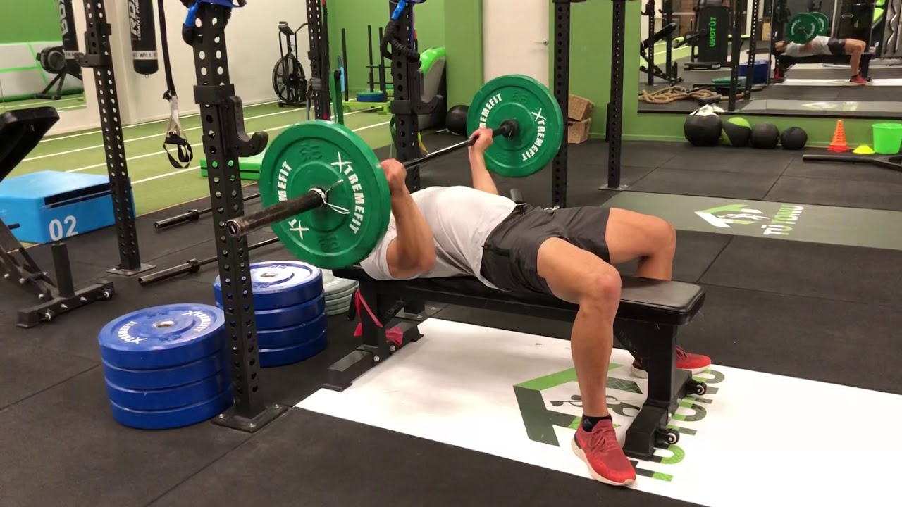 Reverse Grip Bench Press - YouTube