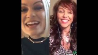 Flashlight duet Jessie J and Voice Coach Lisa Marie on Smule
