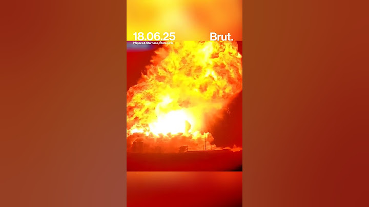 Spectacular explosion of a Starship megarocket from Elon Musk's SpaceX company.