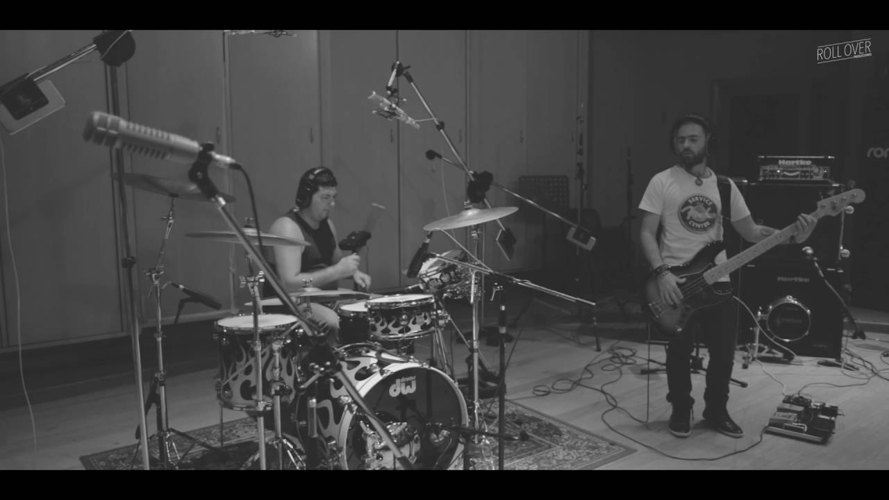 Maldita Suerte Corazonalmente (Video Oficial) YouTube