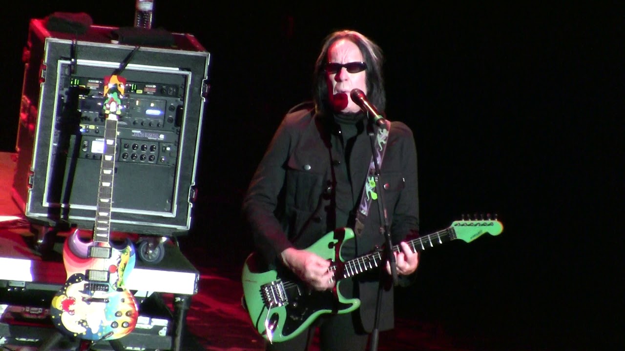 Todd Rundgren - I Saw The Light (Akron 9/28/19) - YouTube