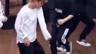 DownloadBeautiful dance practice 안무연습 박지훈 focus cut MP3 MP4 Beautiful dance practice 안무연습 박지훈 focus cut