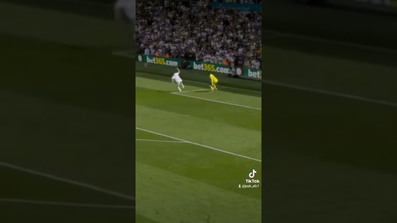 Mendy MISTAKE vs Leeds