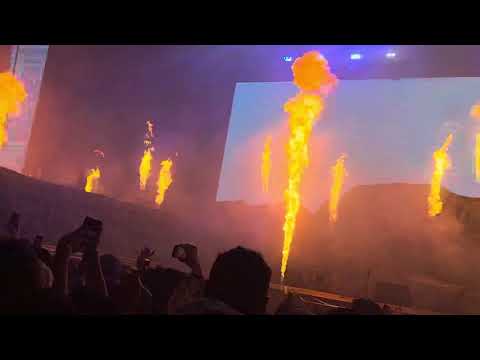 Travis Scott Performs “STARGAZING” LIVE At Rolling Loud Miami 2023 7.22.23