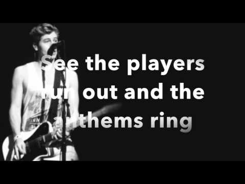 5 Seconds of Summer - Hearts Upon Our Sleeve (feat. Scott Mills) Lyrics
