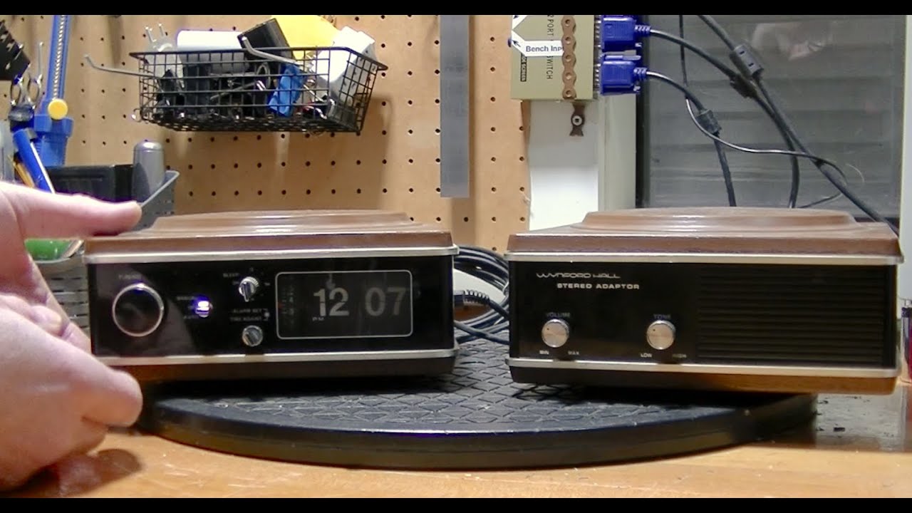 The Wonderfully 70s Wynford-Hall NSI-1103 Flip-Clock/Radio - YouTube