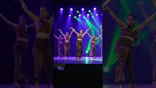 #90sbollywood #koijayetoleaaye #bollywoodperformance #bollywooddance