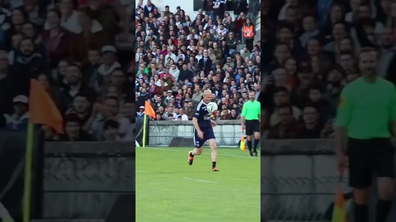 Zidane Makes This Look TOO EASY! 🤯⚽ Juggling While Running Like a Boss! 