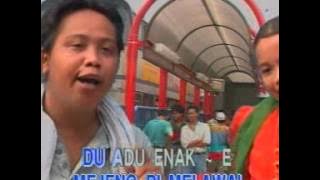 Poppy Mandra - Mobil Antik