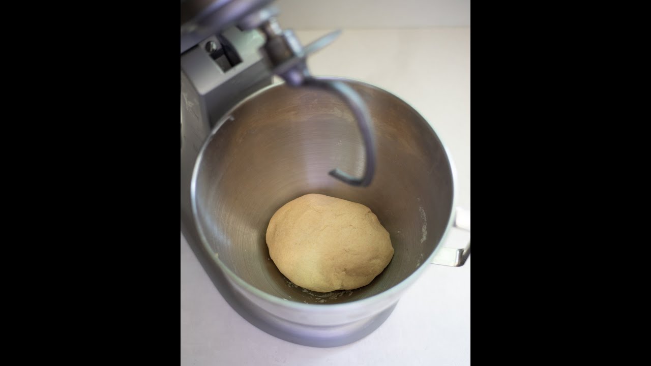 How to make Roti Dough using Stand Mixer? - Piping Pot Curry