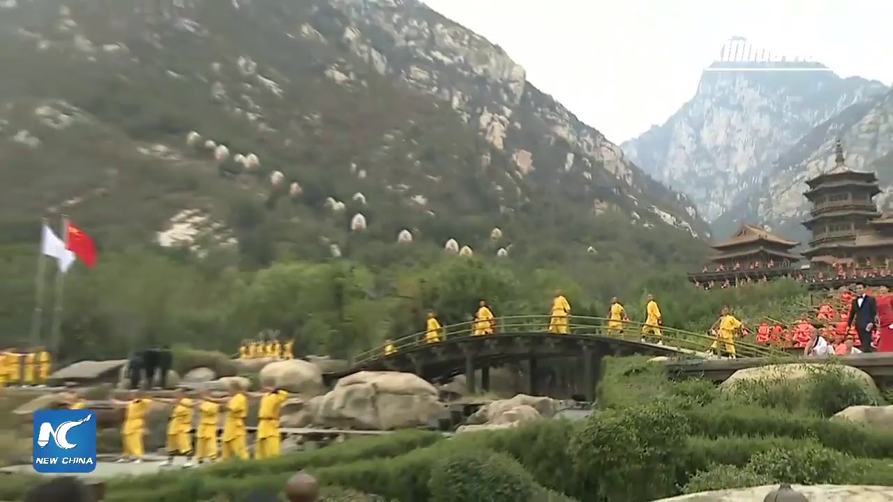 LIVE: Stunning Shaolin Kung Fu show on Mt. Song, Henan Province