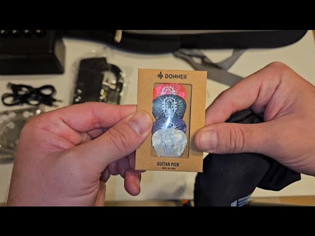 Donner DST-152 Unboxing - Best Guitar Starter Pack For Beginners? 