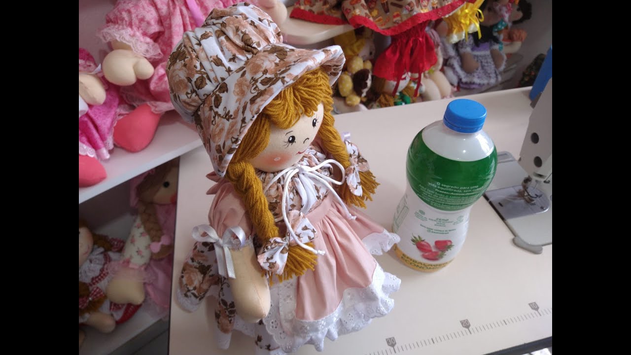 COMO FAZER BONECA CAMPONESA PESO DE PORTA - RECICLAGEM.