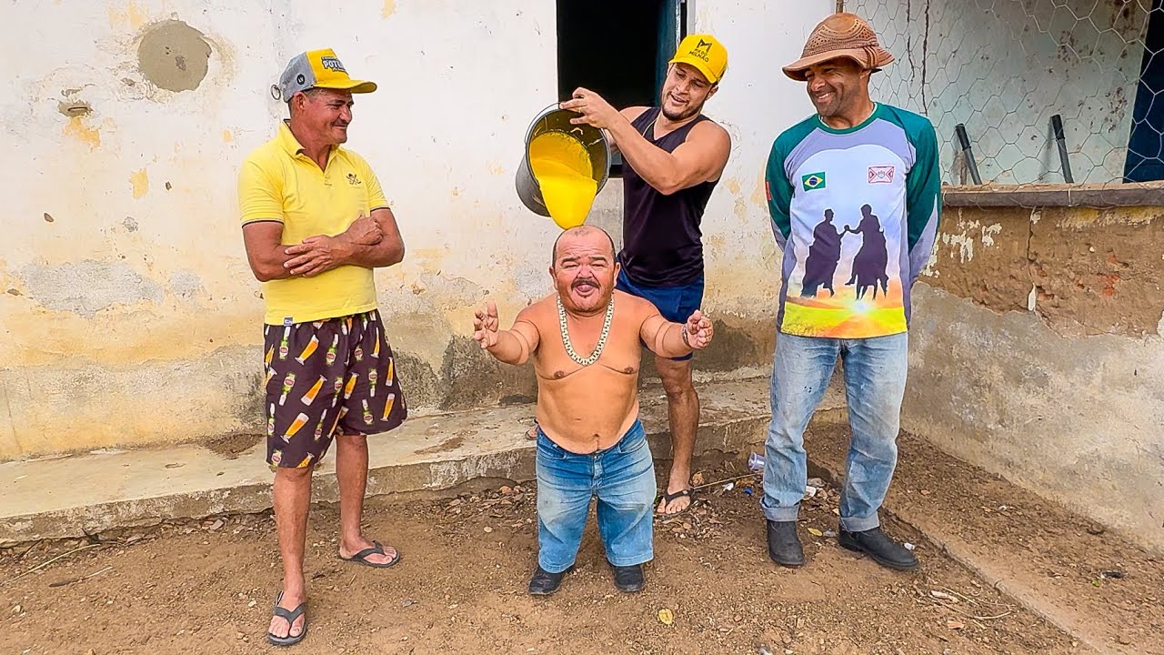 LEÔNCIO DÁ BANHO DE TINTA AMARELA EM PILILIU EM TROLAGEM 🤣 parte 1 | PILILIU DA RESENHA