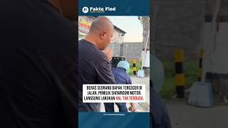 Beras Seorang Bapak Tercecer di Jalan, Pemilik Showroom Motor Lakukan Tak Terduga. #shorts #rajaefek