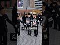 🕊 李政宰、郑雨盛、玄彬等众星送别韩国老戏骨安圣基最后一程,这不仅是一个时代的落幕,更是无数影迷心中永远的痛。🕊