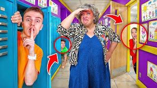 Jugamos Al Escondite En El Colegio