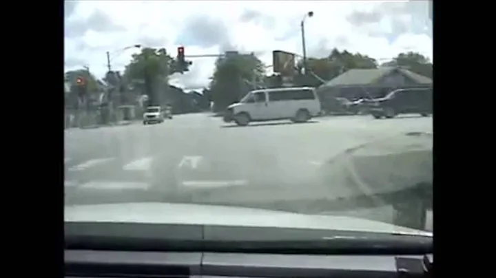 Chicago police chase ends in fatal crash dash cam ...