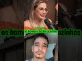 os homens estão sozinhos.