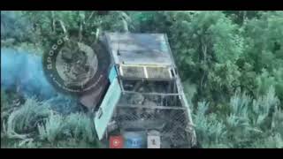 Ukrainian soldiers captured a Russian turtle tank and detained its crew