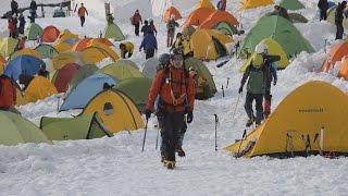 大型連休で入山ピーク 北アルプス