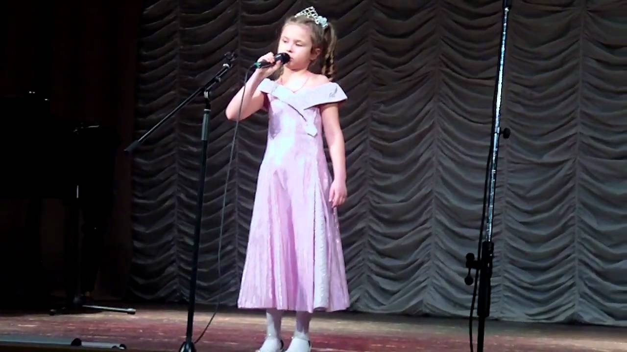 Песня маленькие дети видео. Маленькая принцесса песня. Песня маленькой принцессы. Музыка маленькая принцесса детская песня.