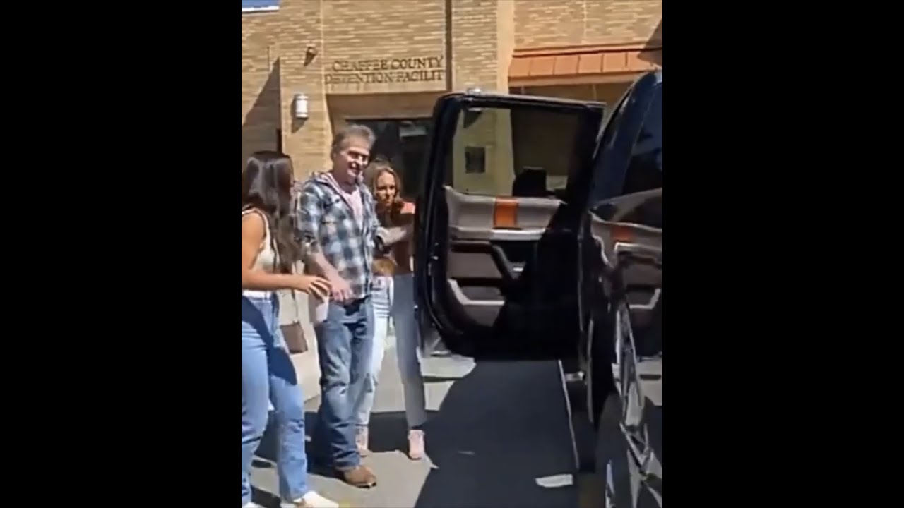 Intro Barry Morphew Arrest Affidavit -linked- CO released 9-20-21 