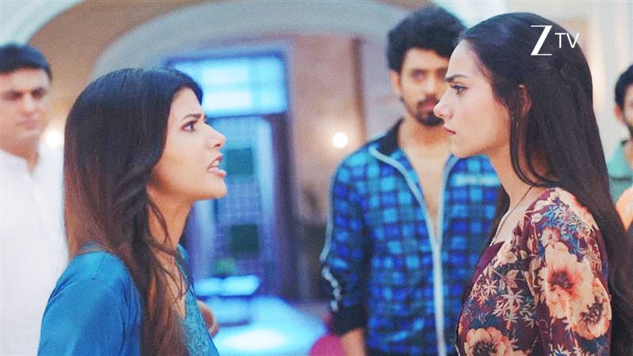 Smita exposes Divya’s actions and urges Sharda to evict her - Jaane Anjaane Hum Mile - Full Ep 293