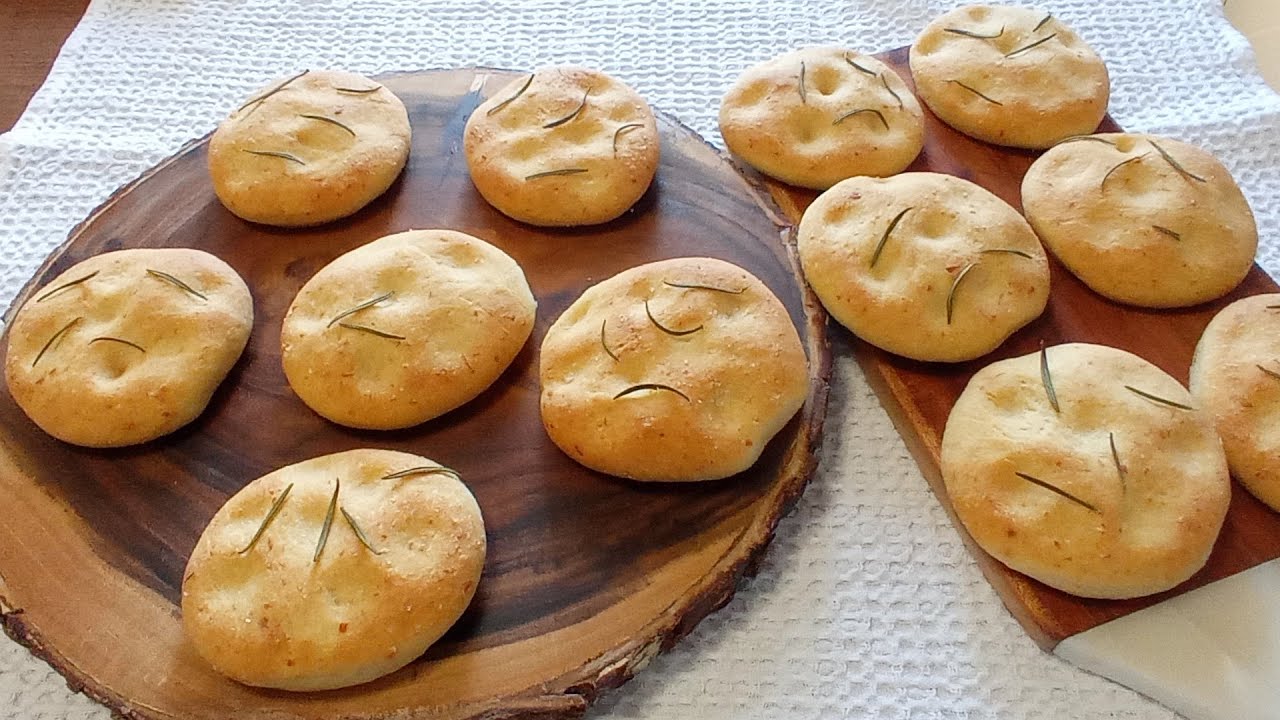 FOCACCINE AL PARMIGIANO - GUSTOSE E PROFUMATISSIME - FOCACCIA FATTA IN CASA