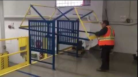 Mezzanine PIVOT AND HIGH PALLET PIVOT SAFETY GATES