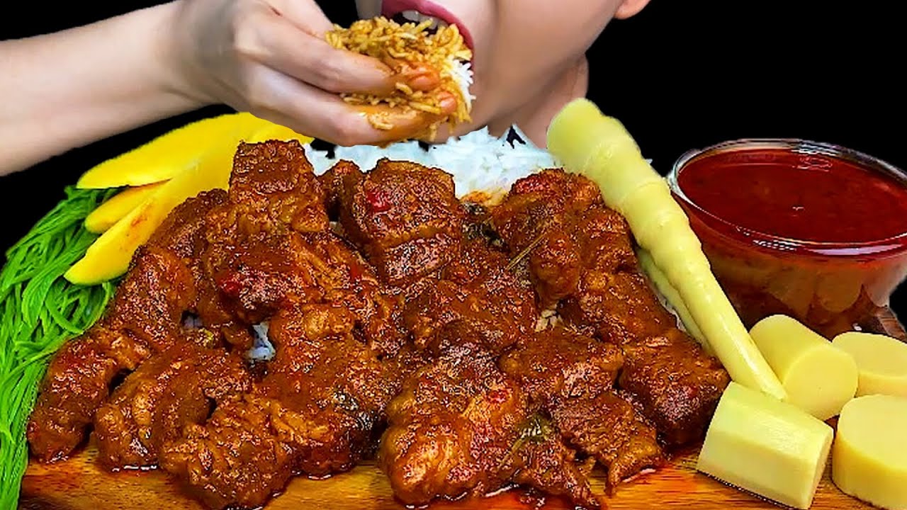 MUKBANG EATING||SPICY BEEF FAT CURRY & WHITE RICE