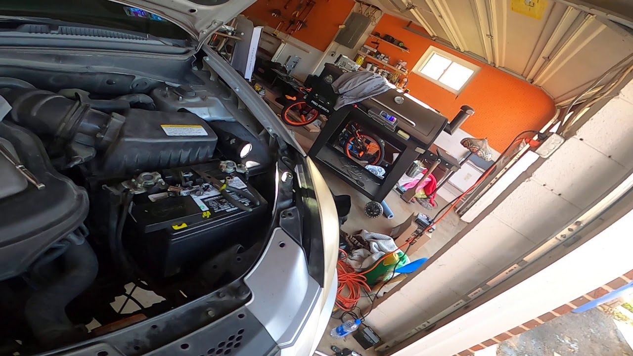 How to Change Headlights on 20062012 Kia Rio YouTube