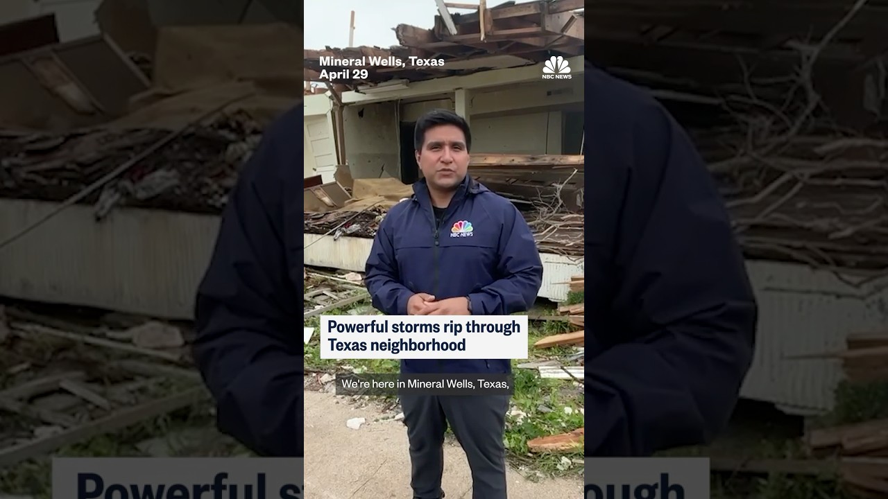 Powerful storms rip through Texas neighborhood Powerful storms rip through Texas neighborhood