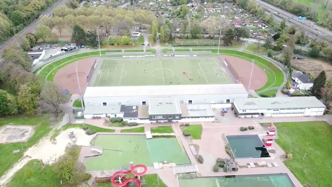 Mülheim an der Ruhr  Styrum Ruhrstadion Naturbad 2022 November DJI mini2