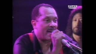 Roy Ayers - Running Away (Live) ft Zachary Breaux