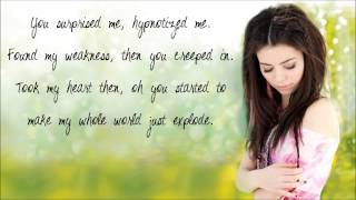 BAM - Miranda Cosgrove (Lyrics)