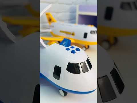 Дитячий іграшковий вантажний літак зі звуковими та світловими ефектами, видео 1