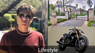Lifestyle of Bradley Simpson(Vamps Vocal),Networth,Affairs,Income,House,Car,Family,Bio