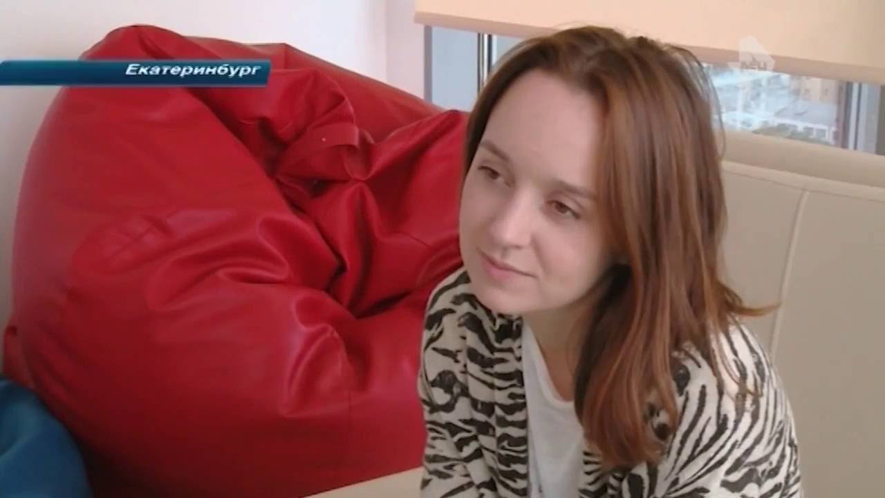 Банда грузчиков обкрадывала багаж в аэропорту. Екатеринбурга - YouTube